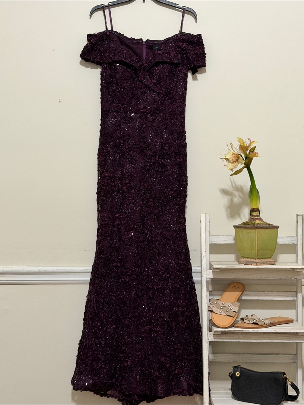 NWT Xscape Off-Shoulder Sequin Dress Size 10